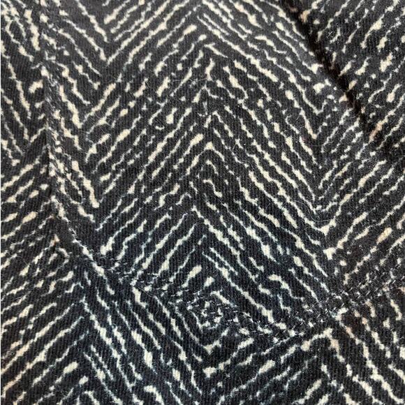 Ann Taylor Super Skinny Print Pant Womens 27 or sz 4 Black/ Cream Zig Zag - Picture 5 of 5